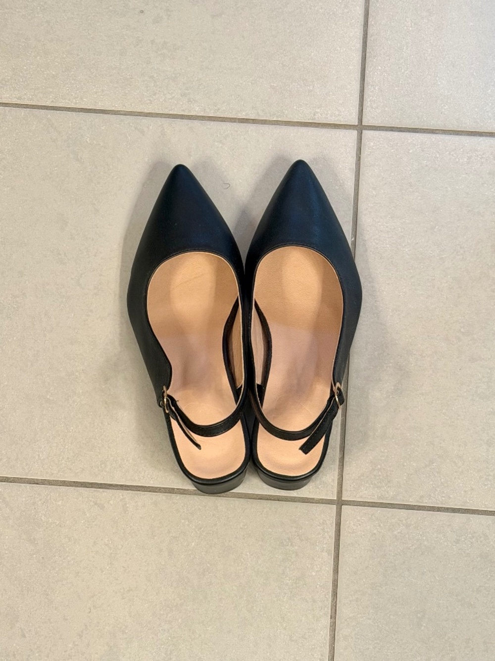 Staple Classy Wide-Fit Black Pointed Toe Block Heel Pump, great condition.